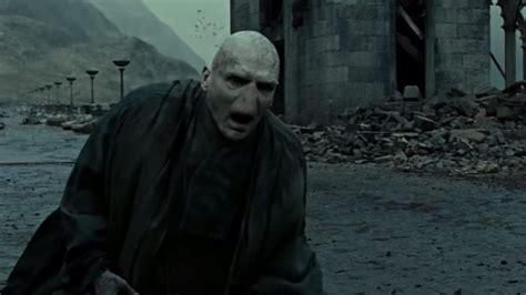 how did voldemort die in the books? and why did he choose to sacrifice himself?